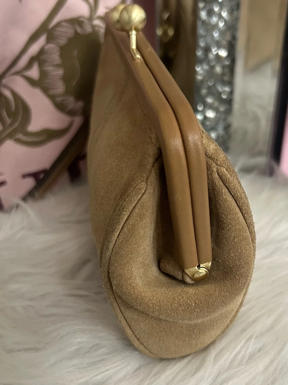 Y2K Vintage Coach Khaki Tan Suede With Stitching Kisslock Wristlet Rare